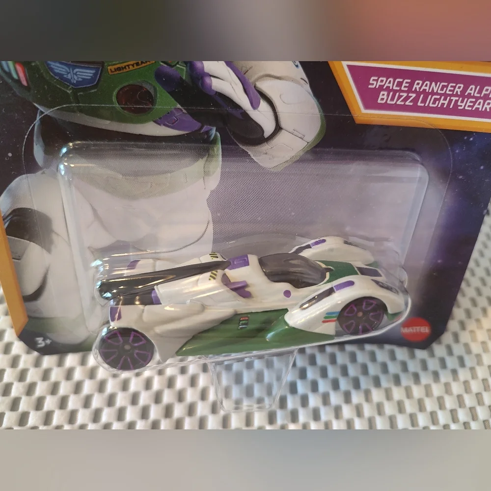 Hot Wheels Space Ranger Alpha Buzz Lightyear Character Cars NWT Disney Pixar